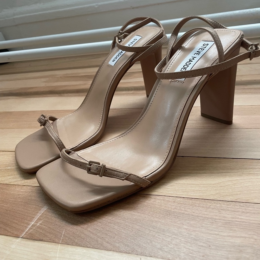 Steve Madden Tan Slim Block Heel Sandals
